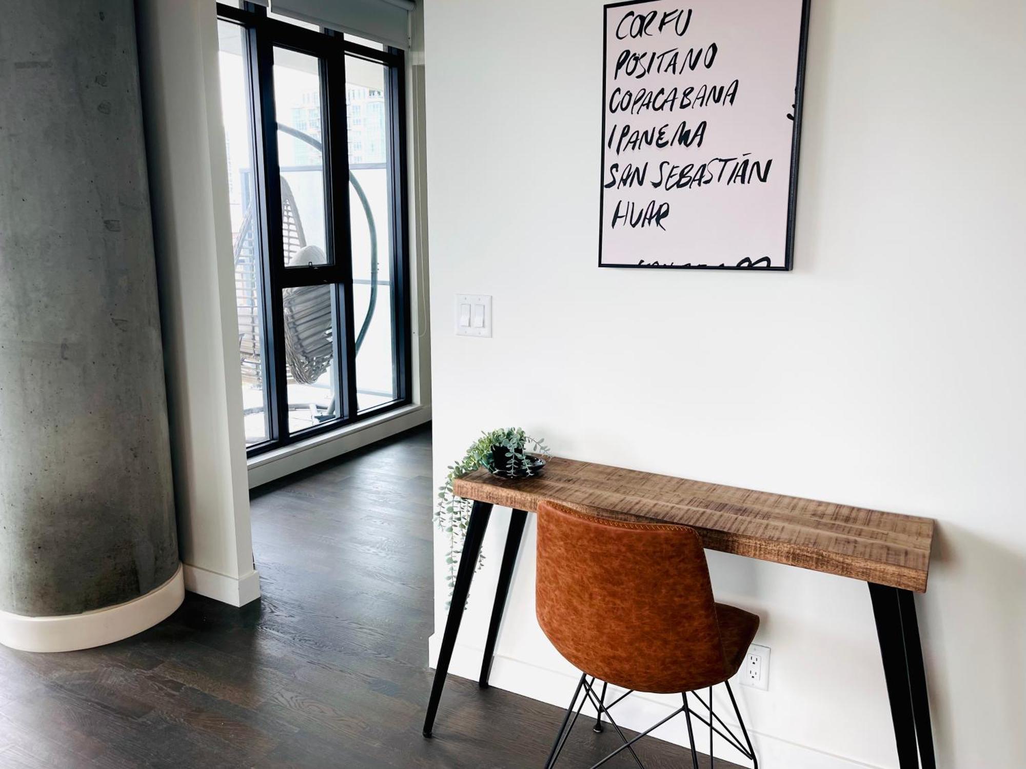 Luxury Dt, 2 Bedroom Deal, Private Balcony, Full Kitchen, Gym - Free Parking YYC Buitenkant foto